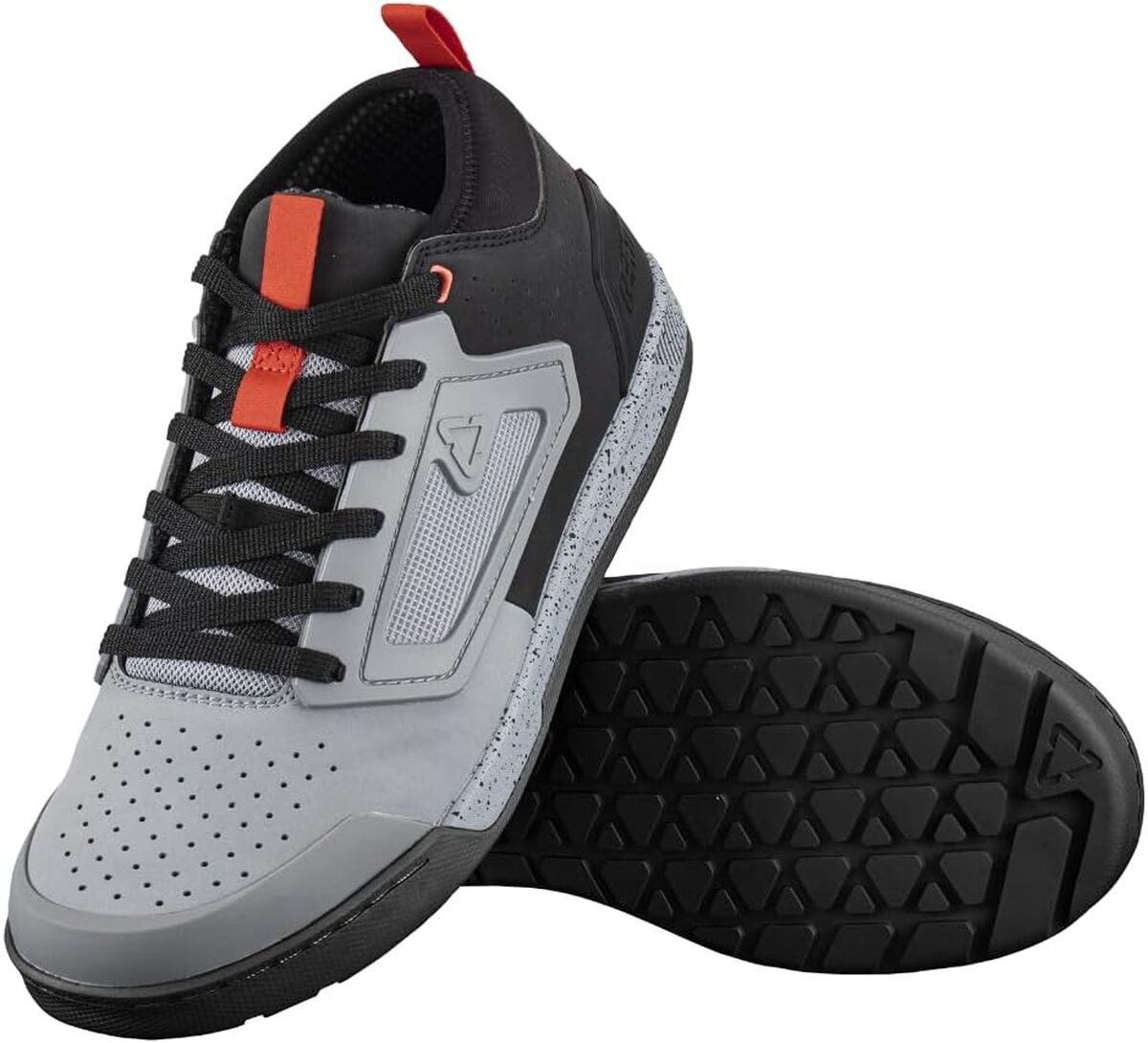 Test des chaussures Leatt 3.0 Flat - gris titanium