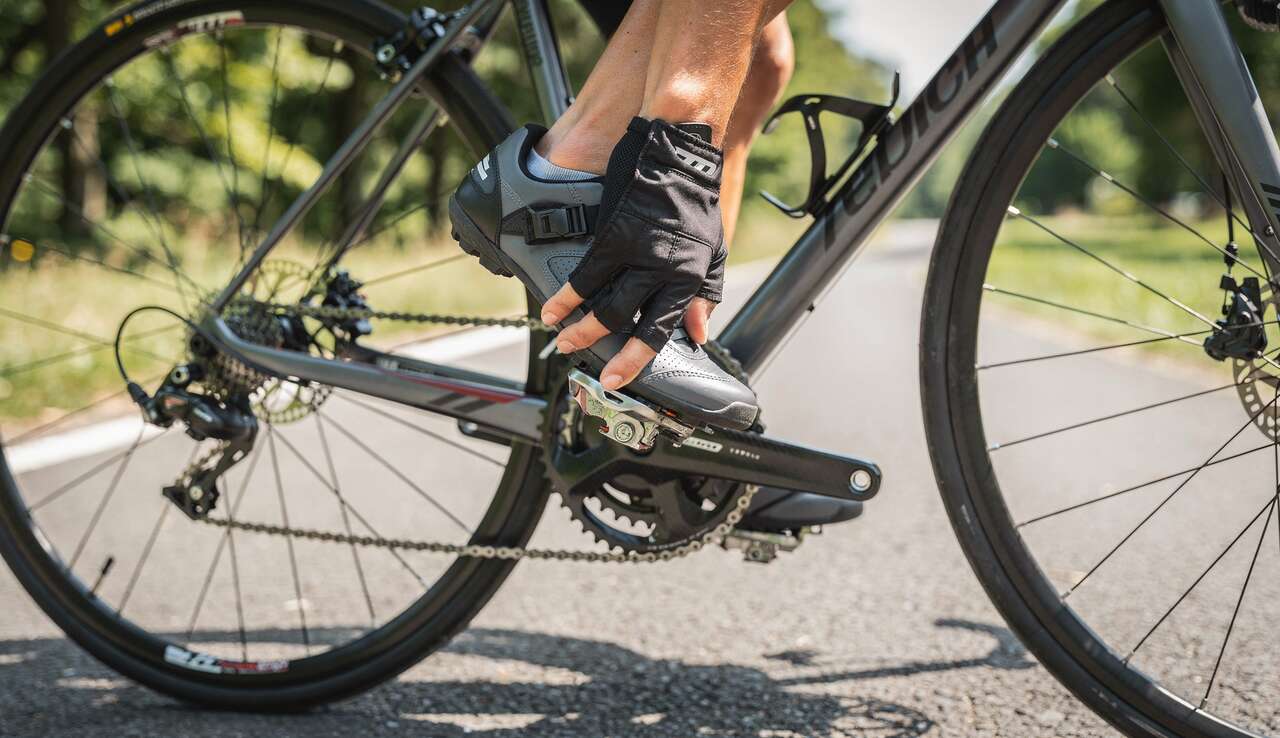 Comment régler ses pédales automatiques de vélo de route ?