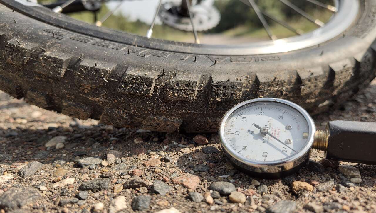 V&eacute;rification r&eacute;guli&egrave;re de la pression : un geste essentiel