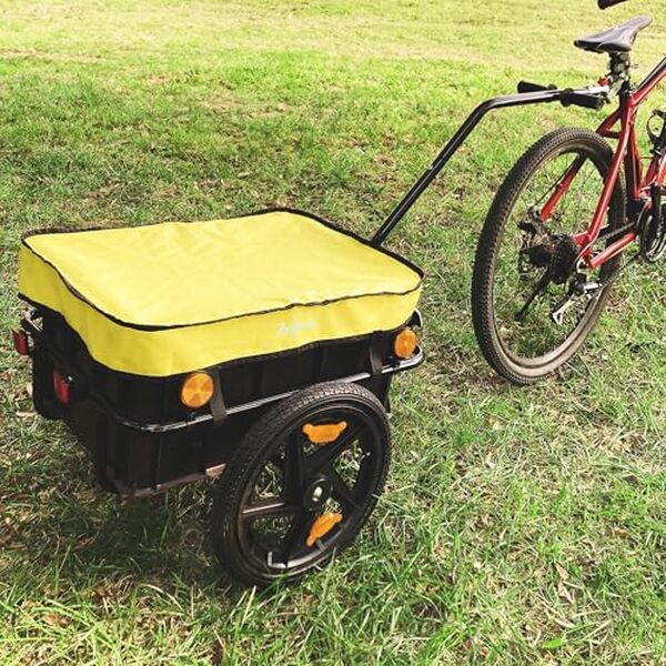 Découvrez notre test complet de la remorque vélo Zelsius 68L : polyvalente et idéale pour le transport de vos courses ou équipements sportifs.
