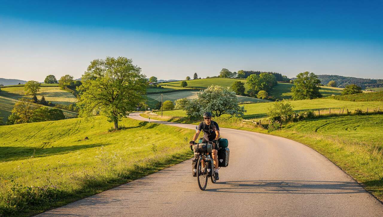 Le choix du vélo : critères essentiels pour un voyage réussi