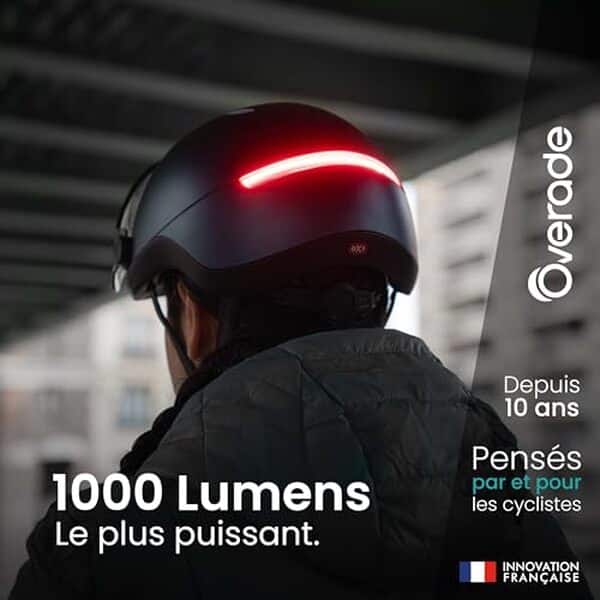 Découvrez le casque Overade Life avec visière et éclairage intégrés : sécurité renforcée et technologie innovante pour vos trajets en vélo et trottinette. 