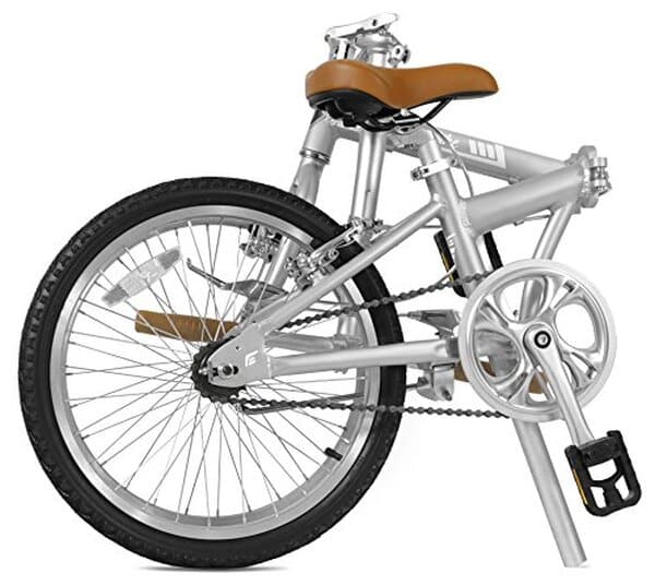 Découvrez notre test complet du vélo pliant FabricBike mono-vitesse : performances, avantages et avis détaillé pour bien choisir votre vélo urbain.