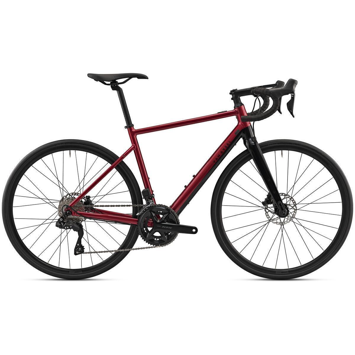 Test du vélo de route électrique Decathlon Shimano 105 Di2 rouge