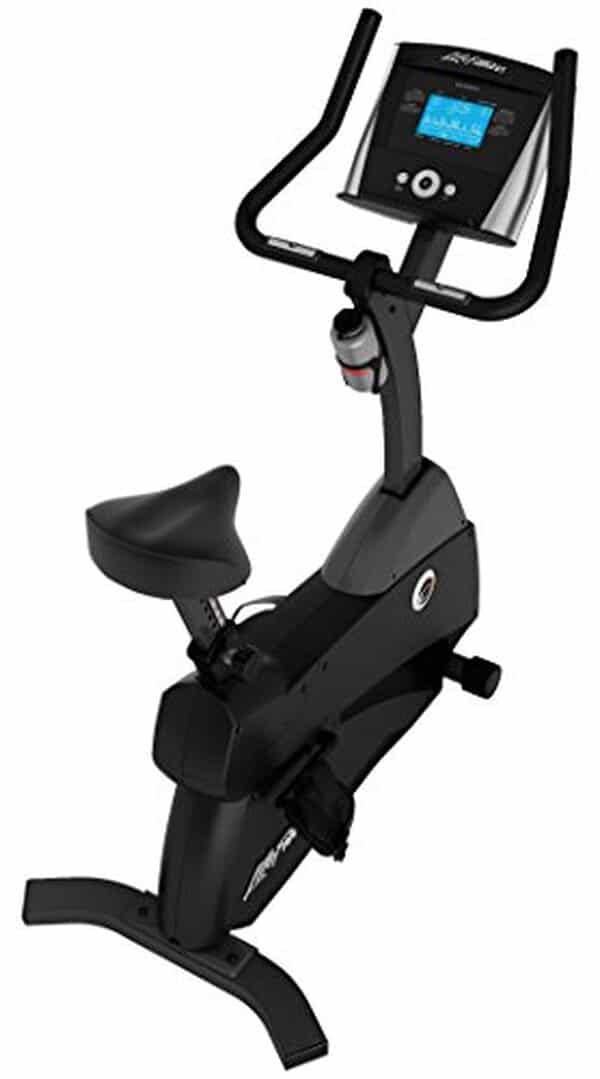 Découvrez notre test détaillé du vélo Life Fitness C1 Go noir : caractéristiques, performances et avis pour bien choisir votre vélo d'appartement.