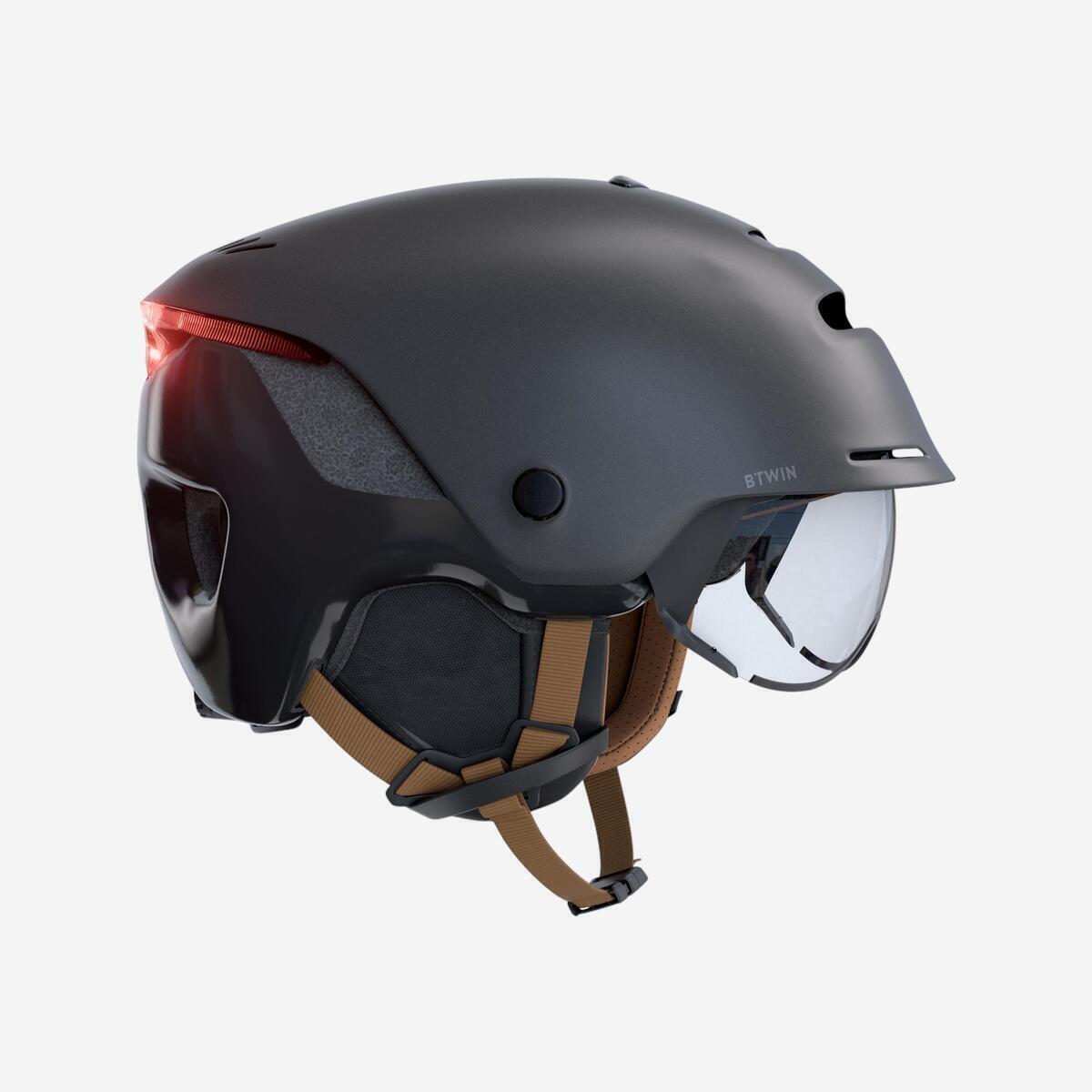 Test du casque vélo ville 900 de Decathlon : visière et éclairage intégrés